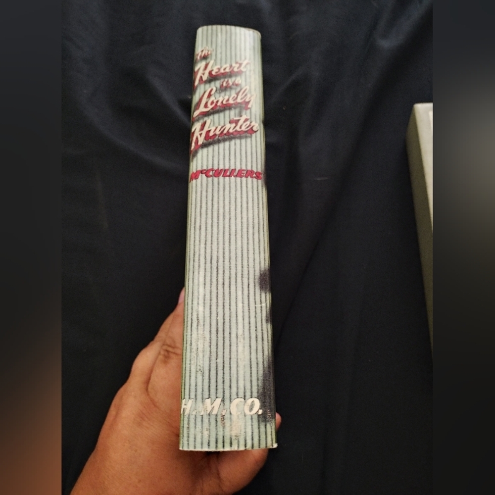The Heart Is a Lonely Hunter First Edition Facsimile In Illustrated Slip Cover - Picture 4 of 10